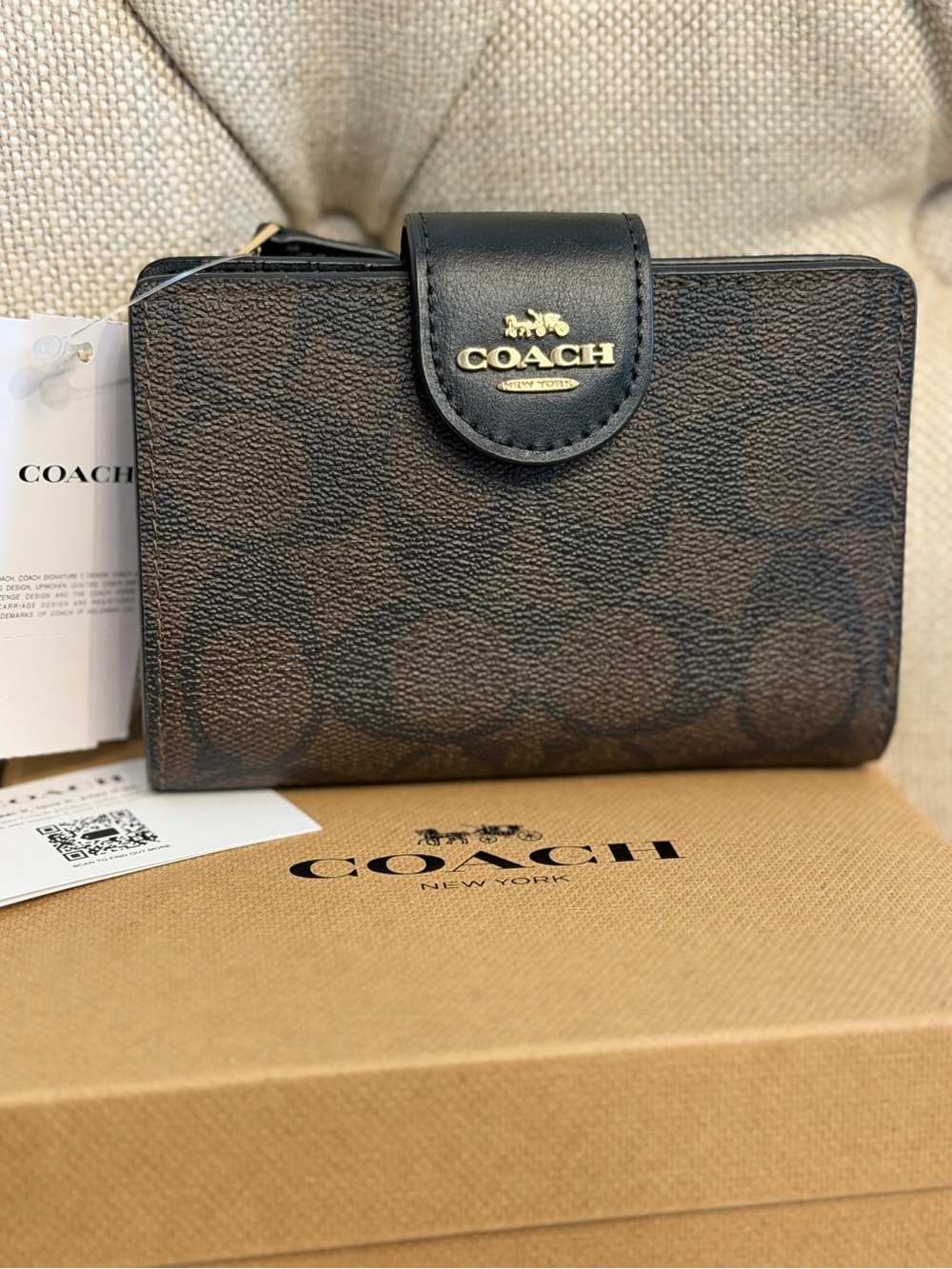 NEW Coach Medium Corner Zip Wallet Signature C0082 IM Brown / Black